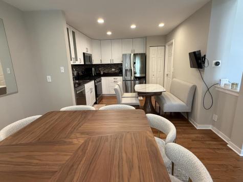 305 Bloomfield Court Vernon Hills IL 60061