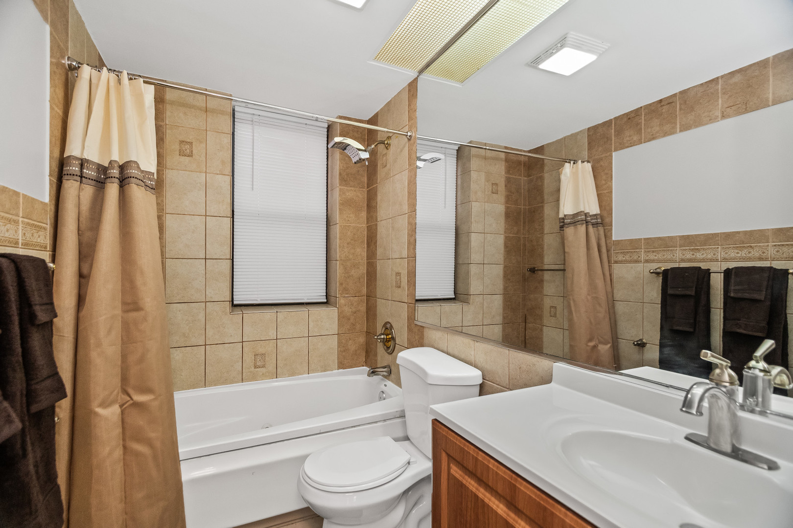 4529.5 South Drexel Boulevard Chicago IL 60653