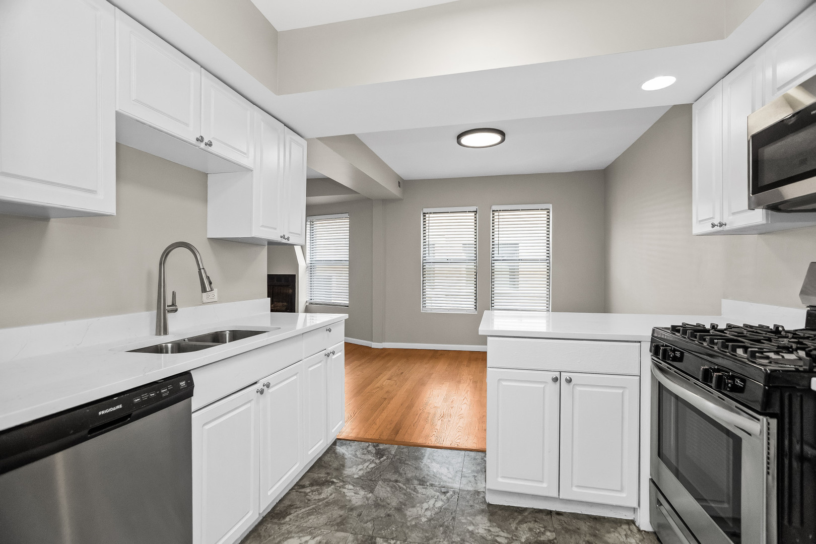 4529.5 South Drexel Boulevard Chicago IL 60653