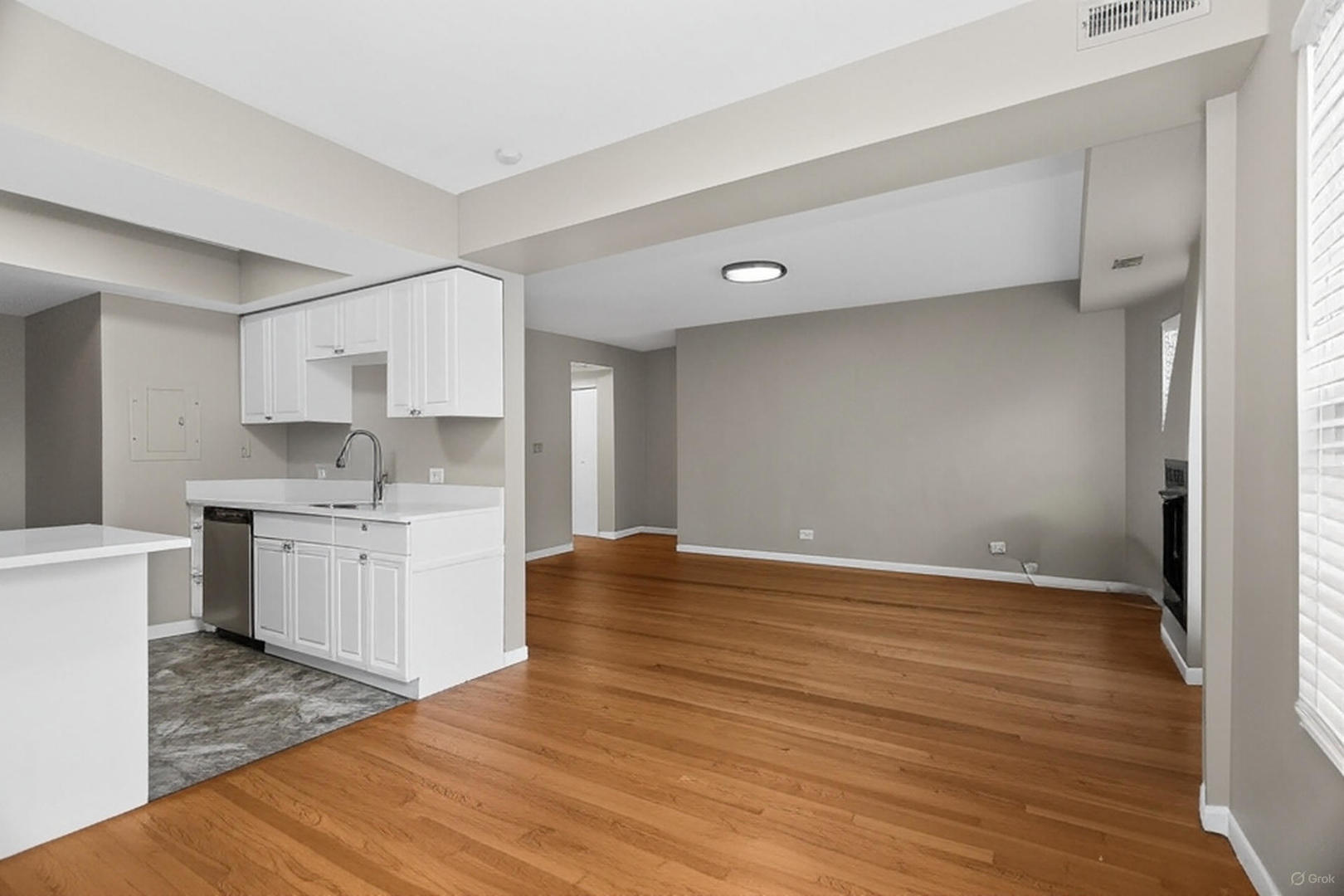 4529.5 South Drexel Boulevard Chicago IL 60653