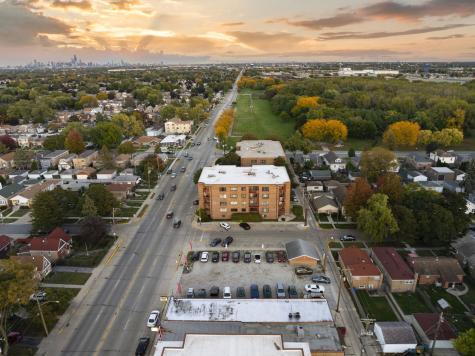 6421 Pershing Road Stickney IL 60402
