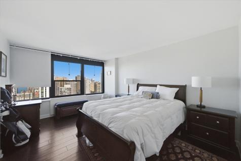 1560 North Sandburg Terrace Chicago IL 60610