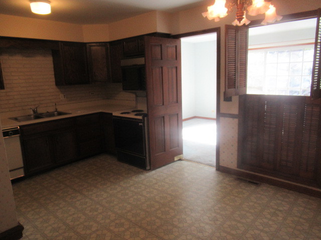 596 Windham Lane Naperville IL 60563