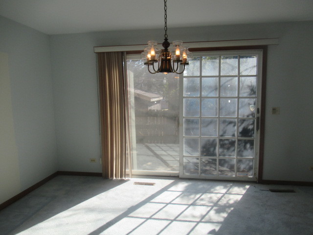 596 Windham Lane Naperville IL 60563