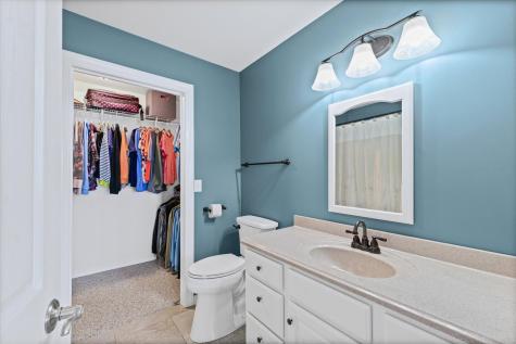 2523 Windward Boulevard Champaign IL 61821