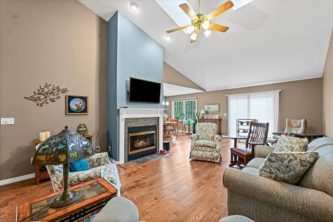 2523 Windward Boulevard Champaign IL 61821
