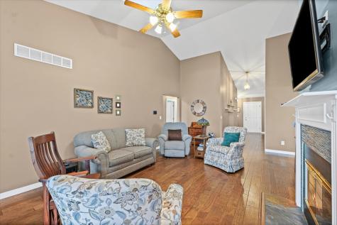 2523 Windward Boulevard Champaign IL 61821