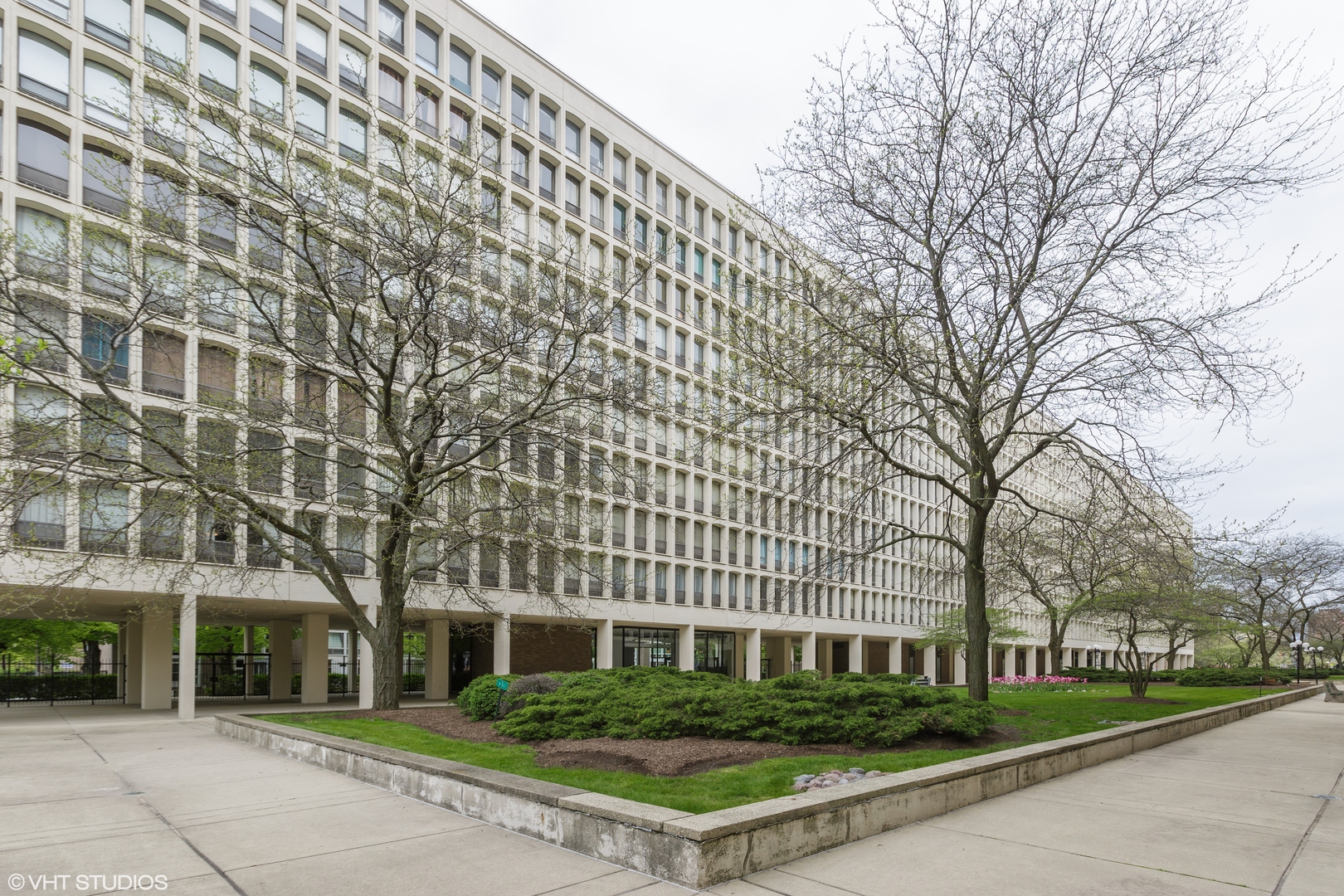 1400 East 55th Place Chicago IL 60637