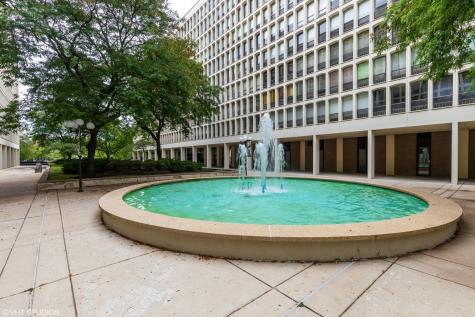 1400 East 55th Place Chicago IL 60637