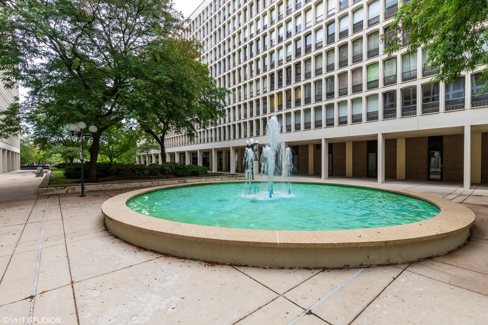 1400 East 55th Place Chicago IL 60637