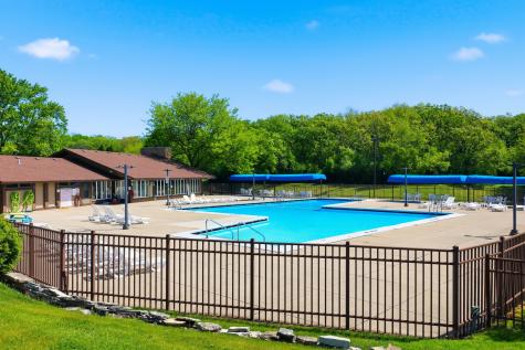 48 Oak Hill Colony Fox Lake IL 60020