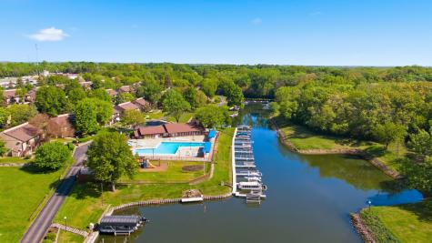 48 Oak Hill Colony Fox Lake IL 60020