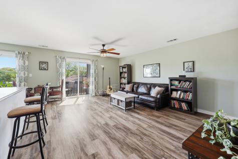48 Oak Hill Colony Fox Lake IL 60020