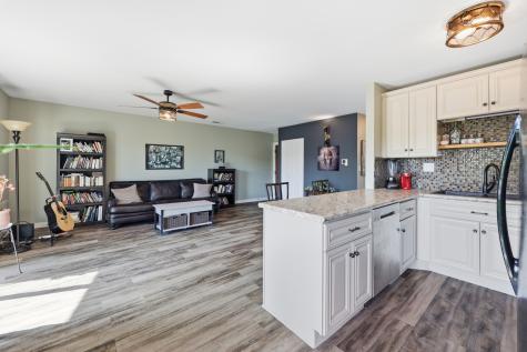48 Oak Hill Colony Fox Lake IL 60020