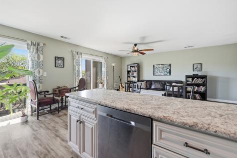 48 Oak Hill Colony Fox Lake IL 60020
