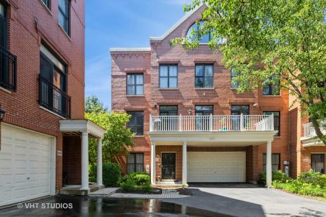 1867 Admiral Court Glenview IL 60026