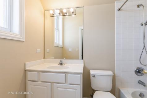 1867 Admiral Court Glenview IL 60026