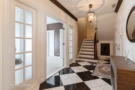 1867 Admiral Court Glenview IL 60026