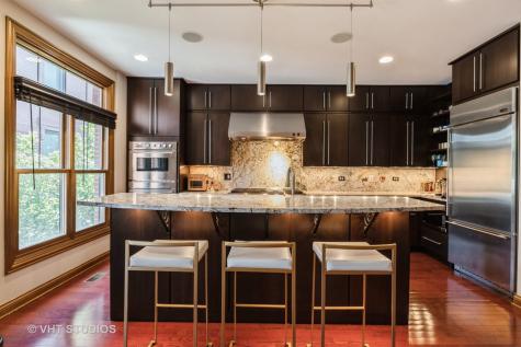 1867 Admiral Court Glenview IL 60026