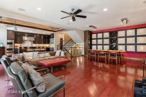 1867 Admiral Court Glenview IL 60026