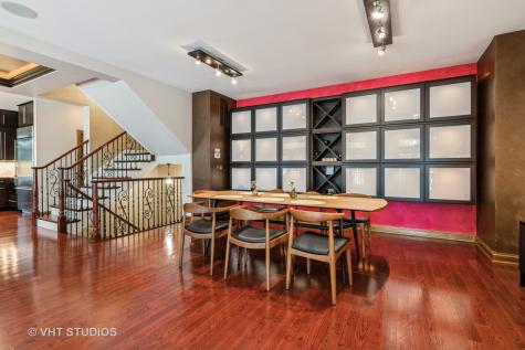 1867 Admiral Court Glenview IL 60026