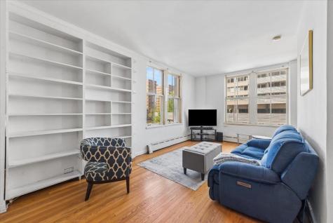 5555 North Sheridan Road Chicago IL 60640