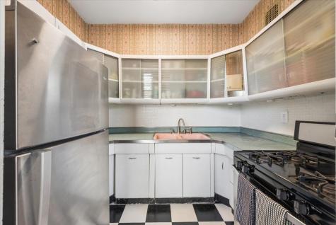 5555 North Sheridan Road Chicago IL 60640