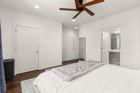 2210 West Chicago Avenue Chicago IL 60622