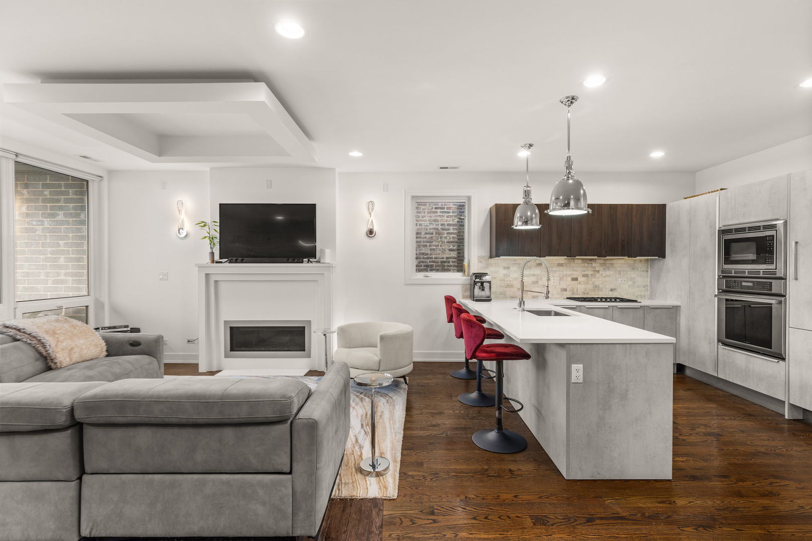 2210 West Chicago Avenue Chicago IL 60622