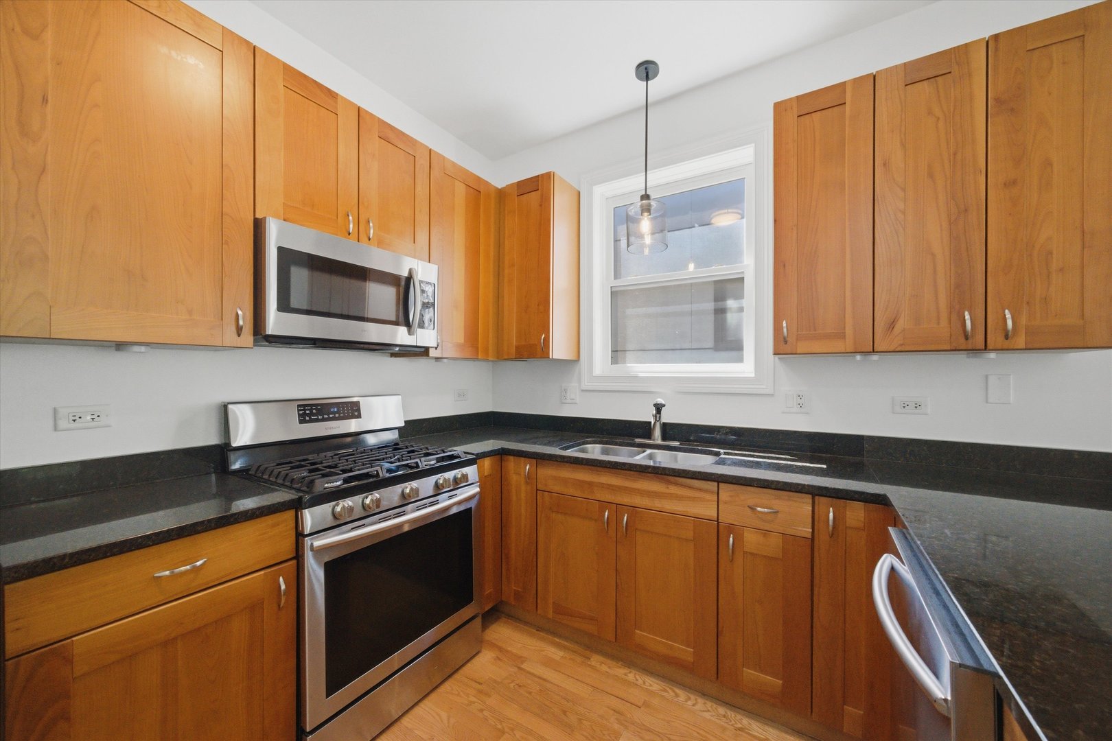 1229 North Campbell Avenue Chicago IL 60622