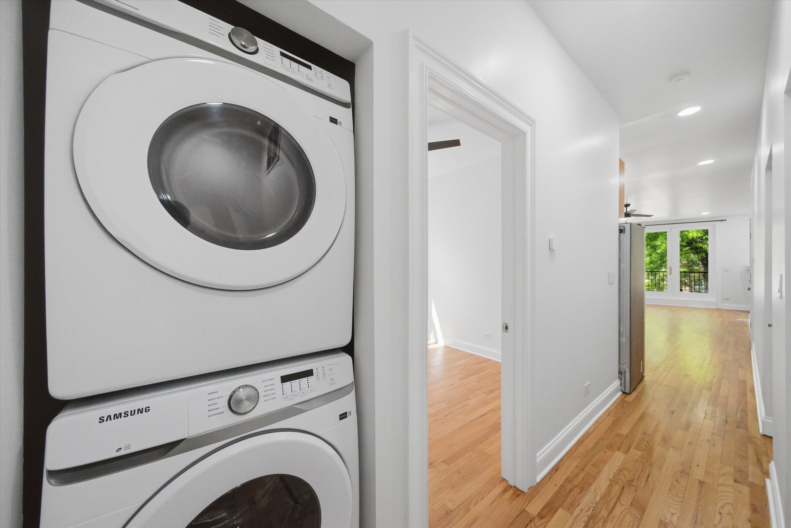 1229 North Campbell Avenue Chicago IL 60622