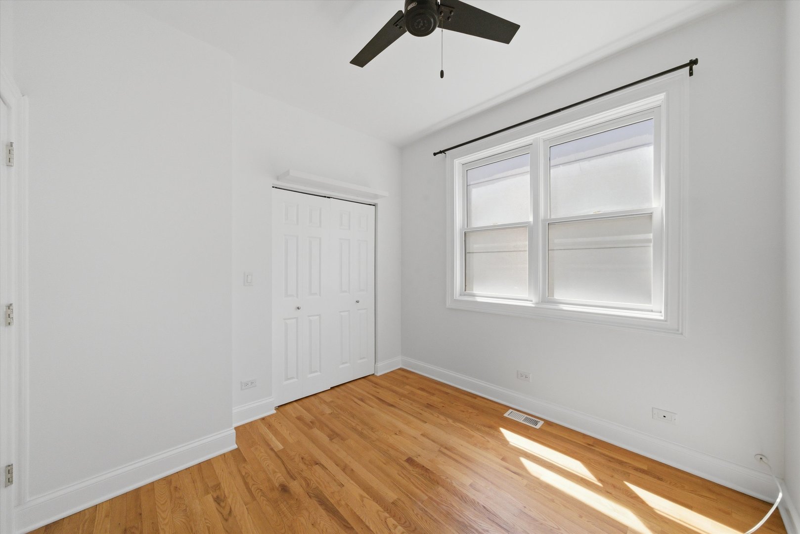 1229 North Campbell Avenue Chicago IL 60622