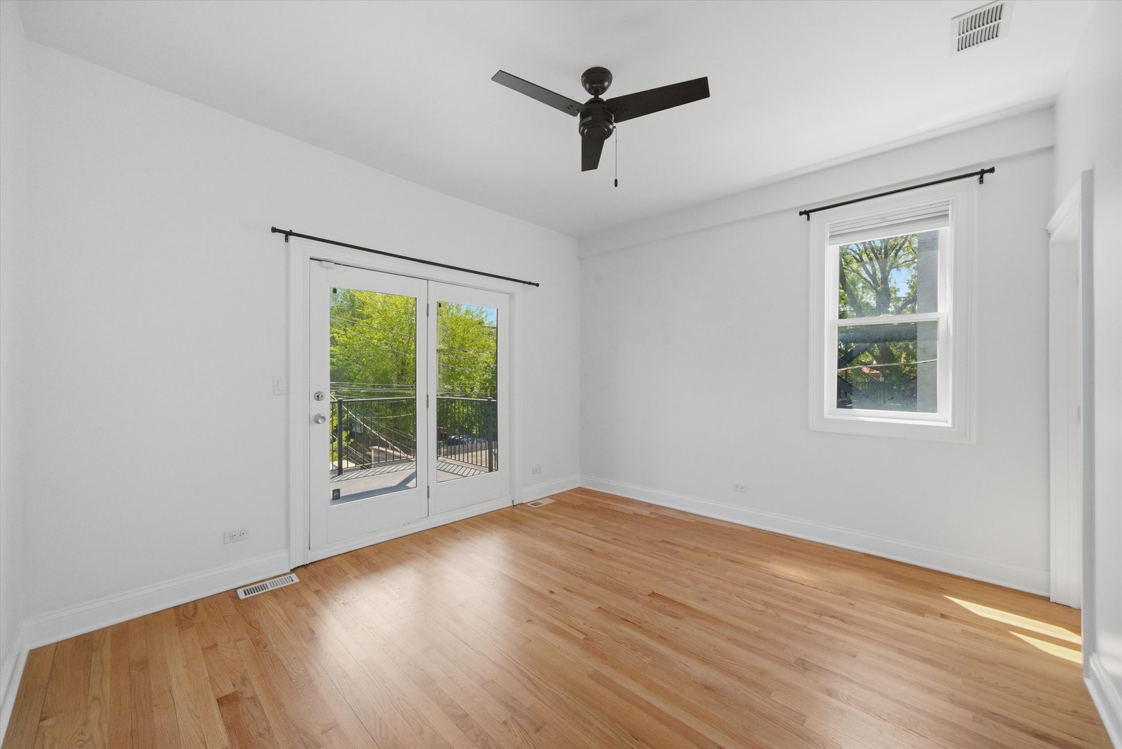 1229 North Campbell Avenue Chicago IL 60622