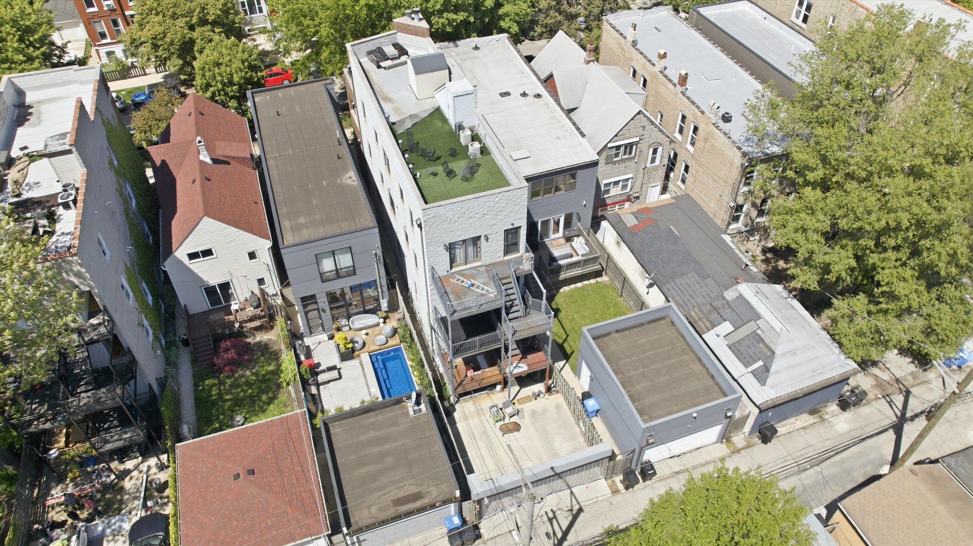 1229 North Campbell Avenue Chicago IL 60622