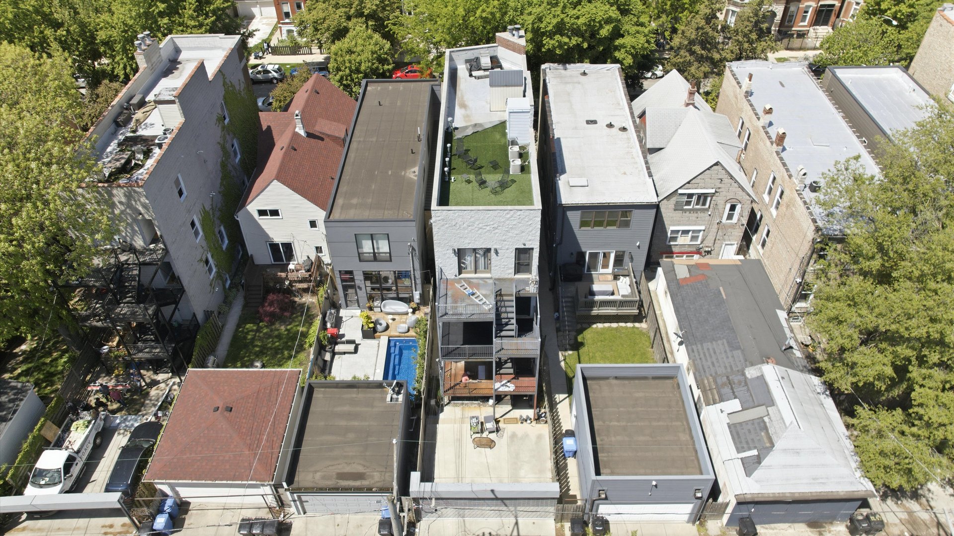 1229 North Campbell Avenue Chicago IL 60622