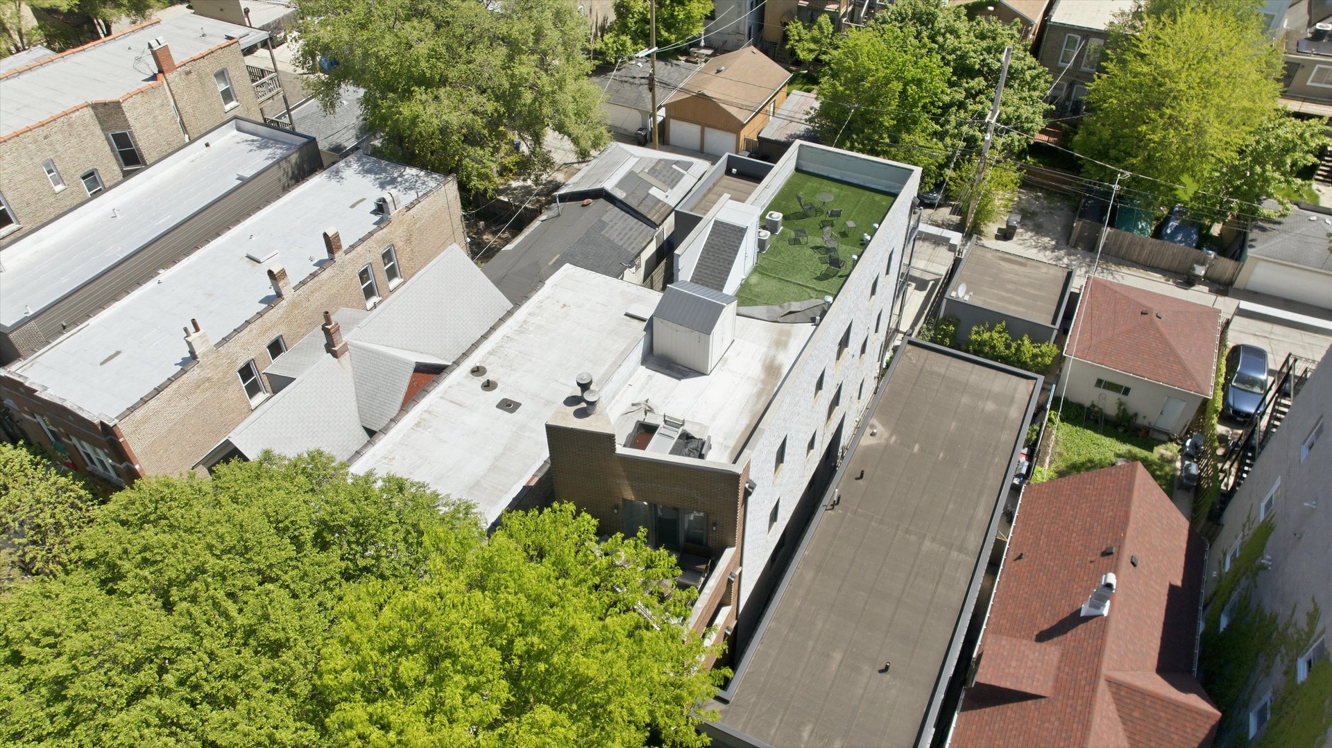 1229 North Campbell Avenue Chicago IL 60622