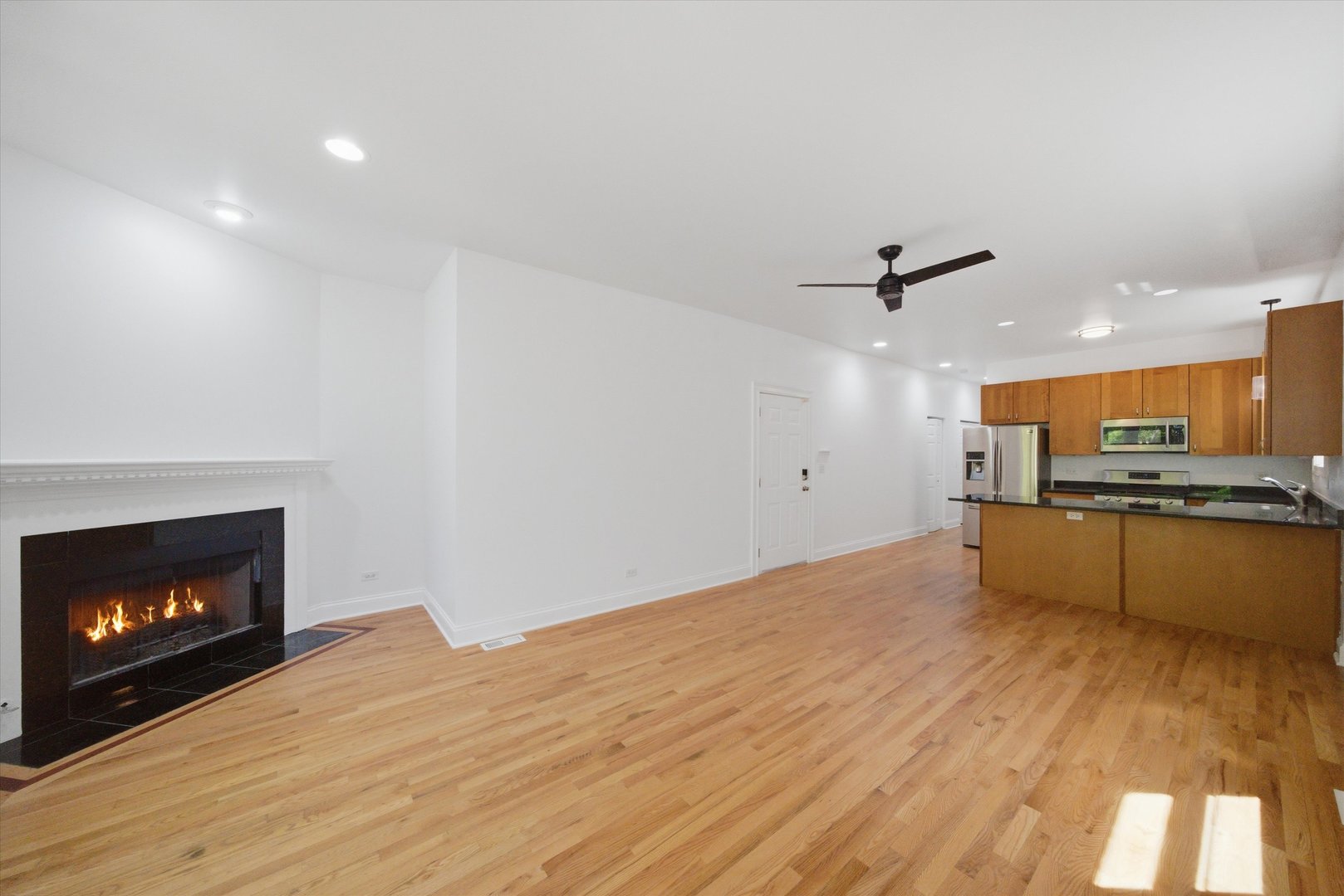 1229 North Campbell Avenue Chicago IL 60622