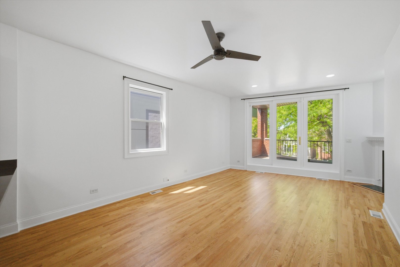 1229 North Campbell Avenue Chicago IL 60622