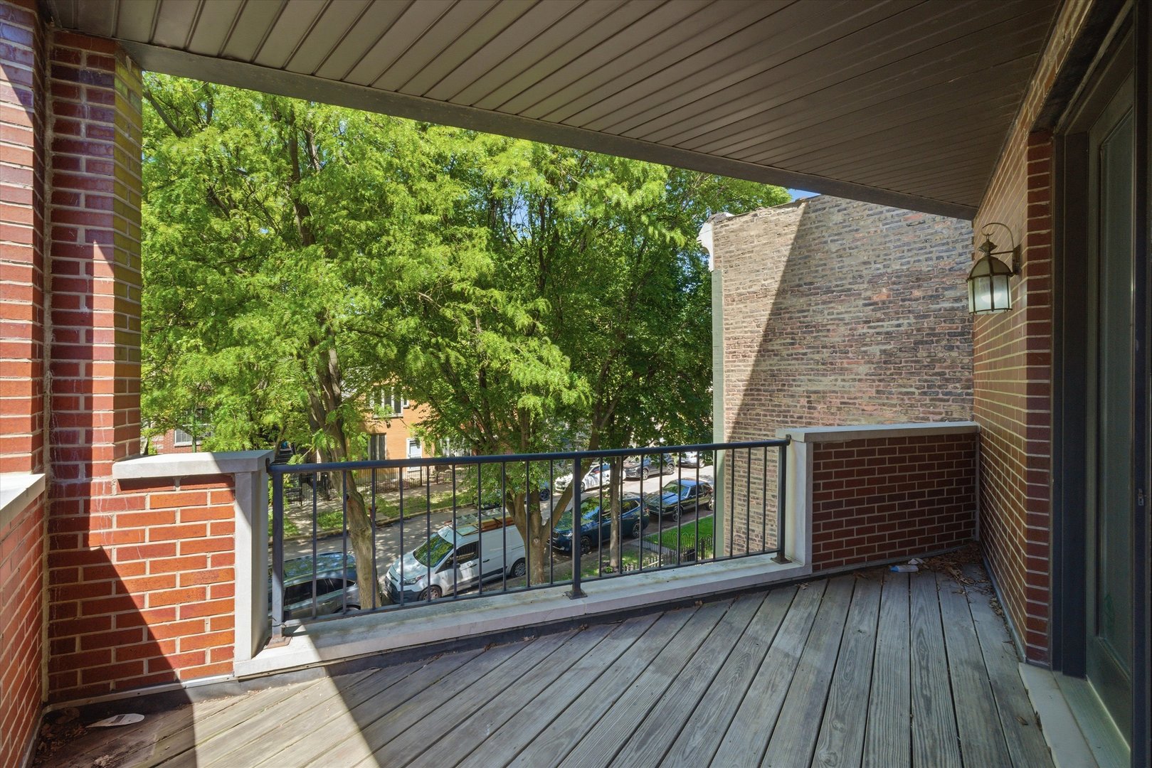 1229 North Campbell Avenue Chicago IL 60622