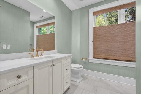 727 North Mckinley Road Lake Forest IL 60045