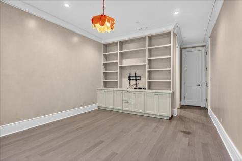 727 North Mckinley Road Lake Forest IL 60045