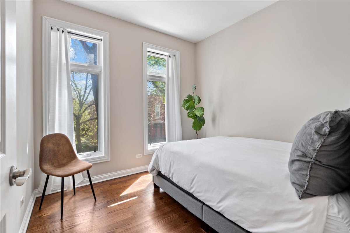 1934 West Thomas Street Chicago IL 60622