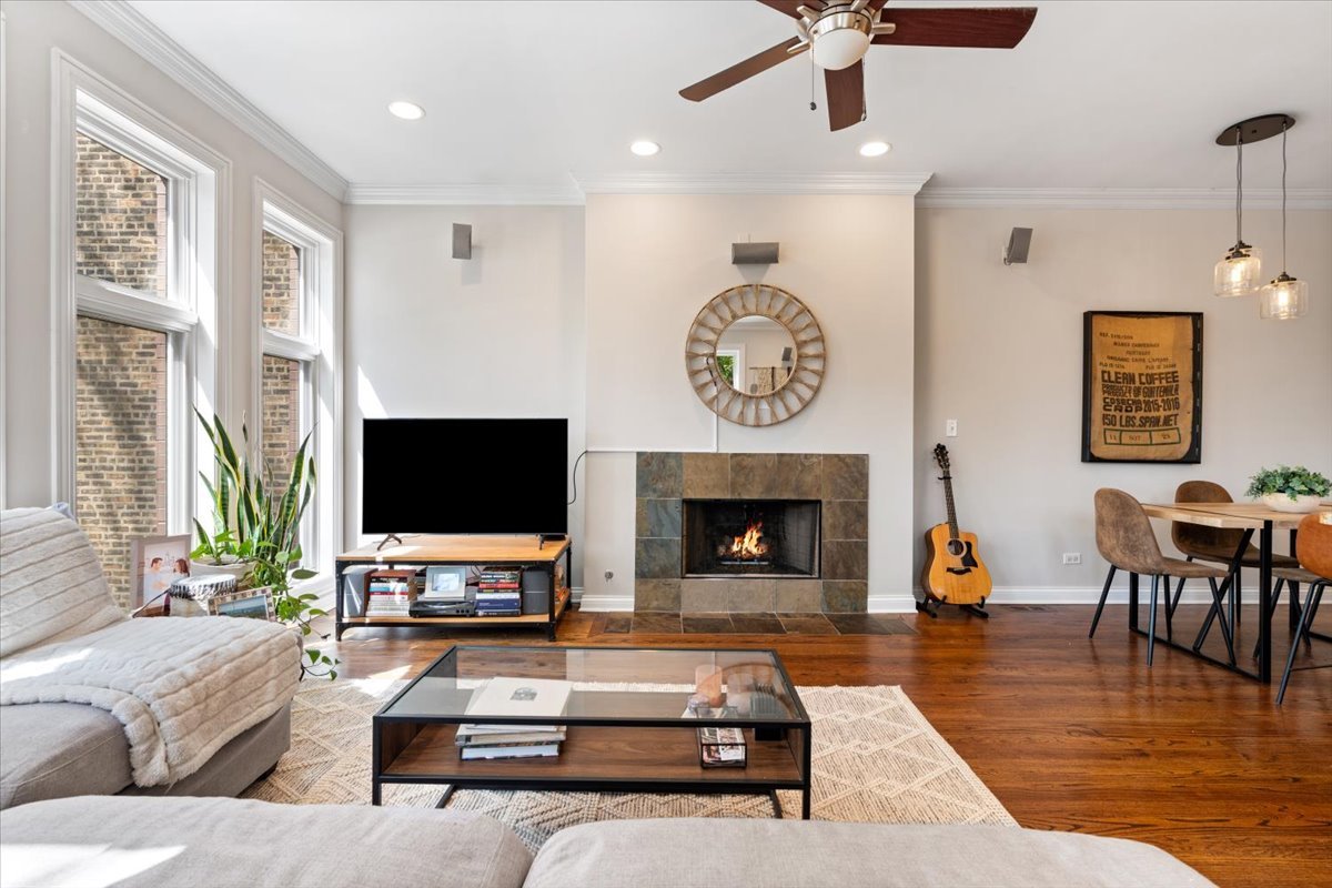 1934 West Thomas Street Chicago IL 60622