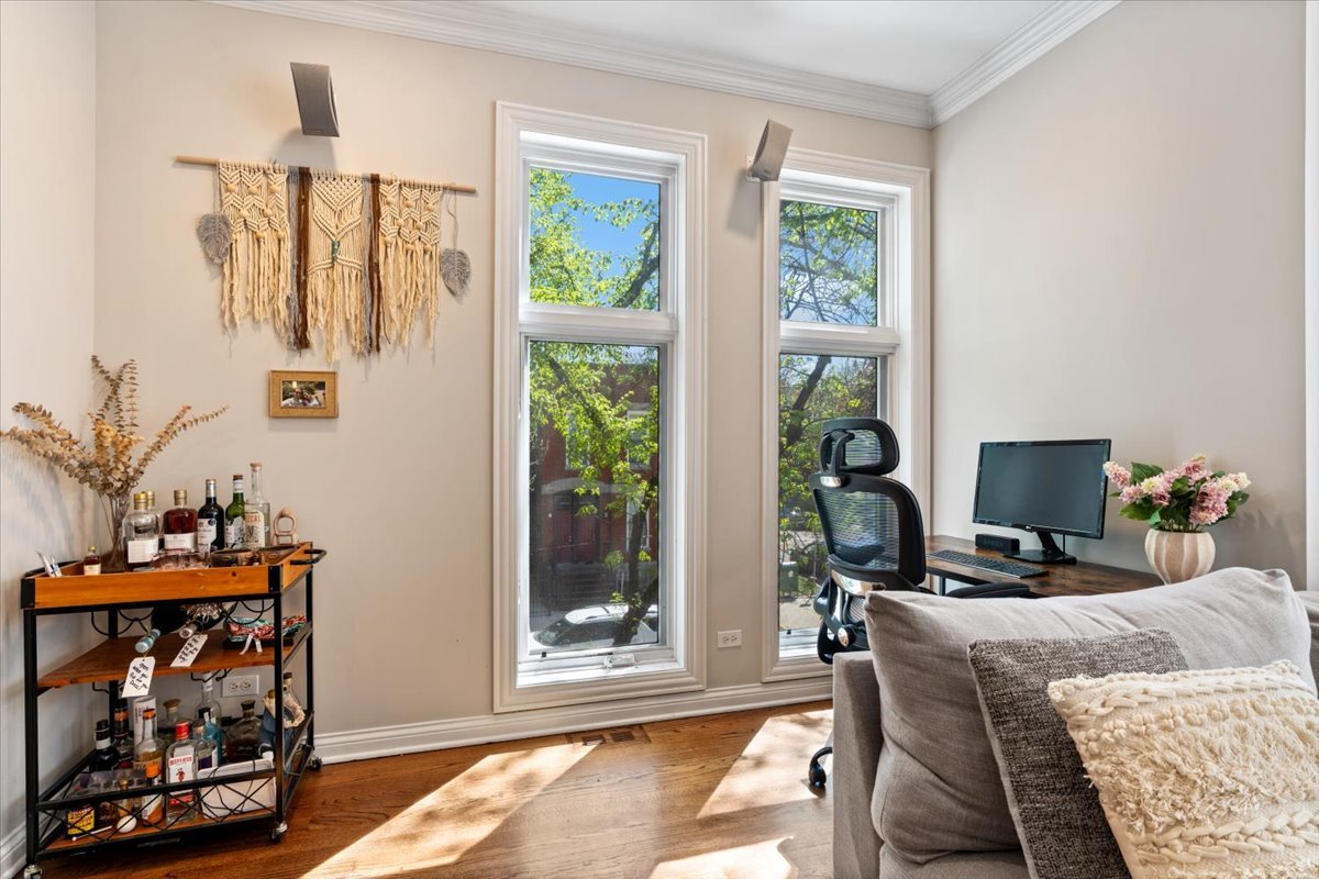 1934 West Thomas Street Chicago IL 60622