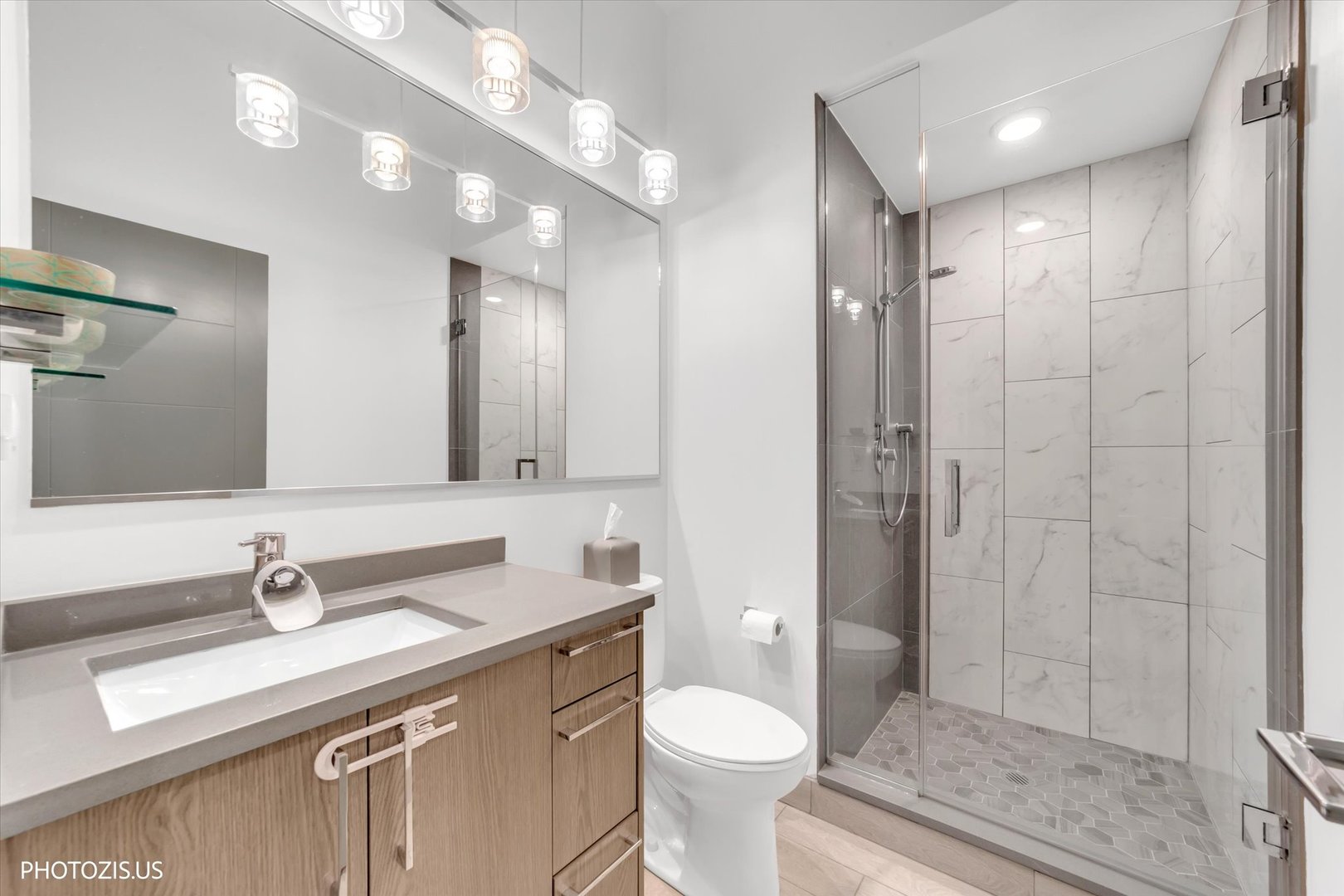 4956 North Western Avenue Chicago IL 60625
