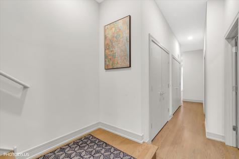 4956 North Western Avenue Chicago IL 60625