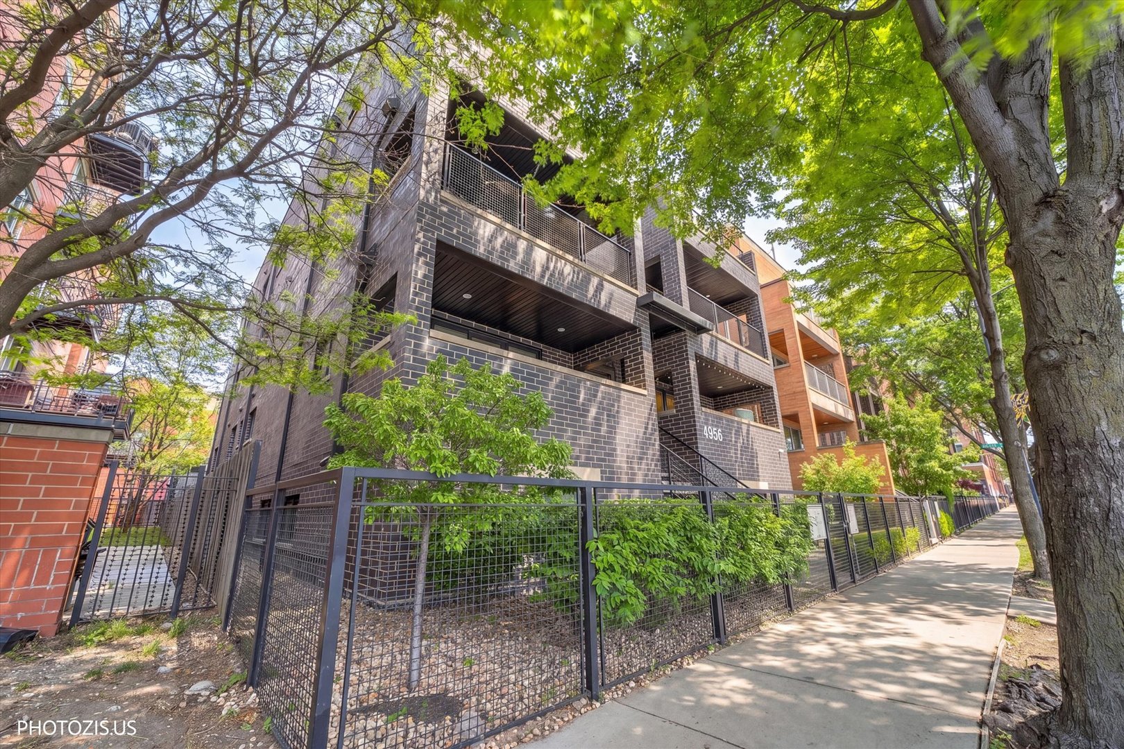 4956 North Western Avenue Chicago IL 60625