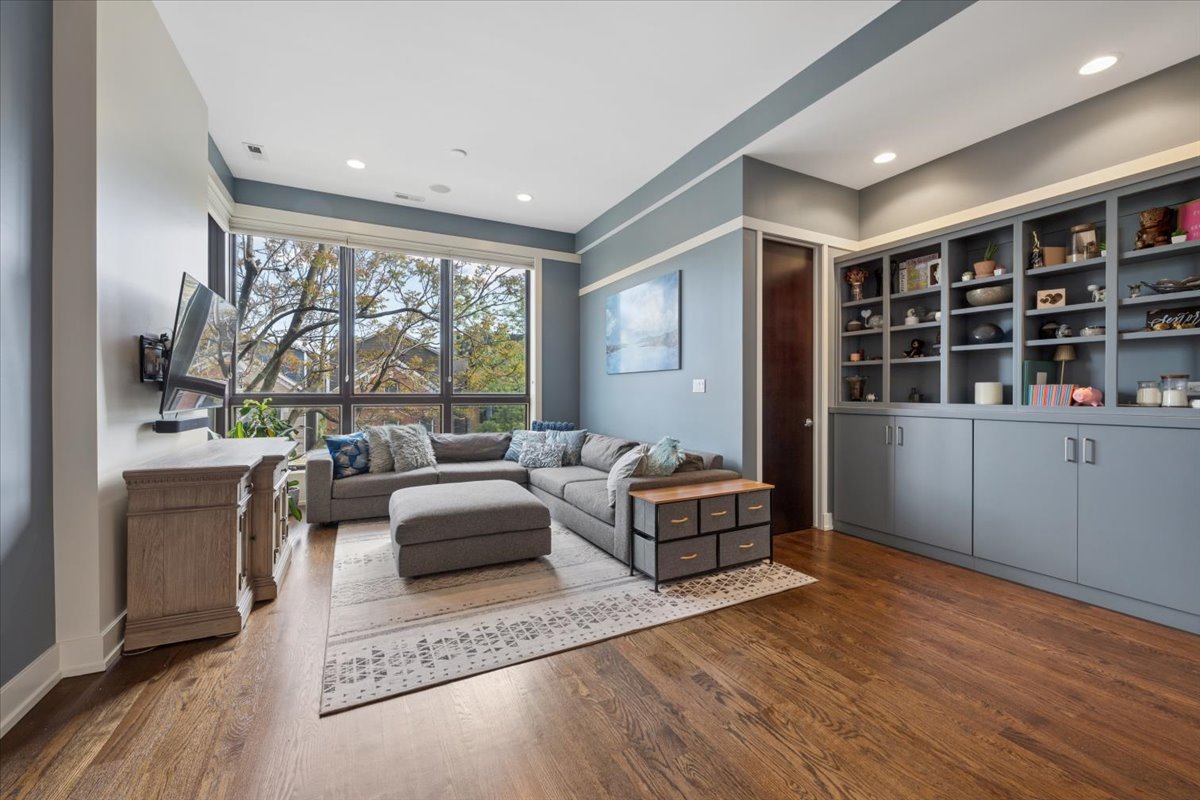1622 West Julian Street Chicago IL 60622