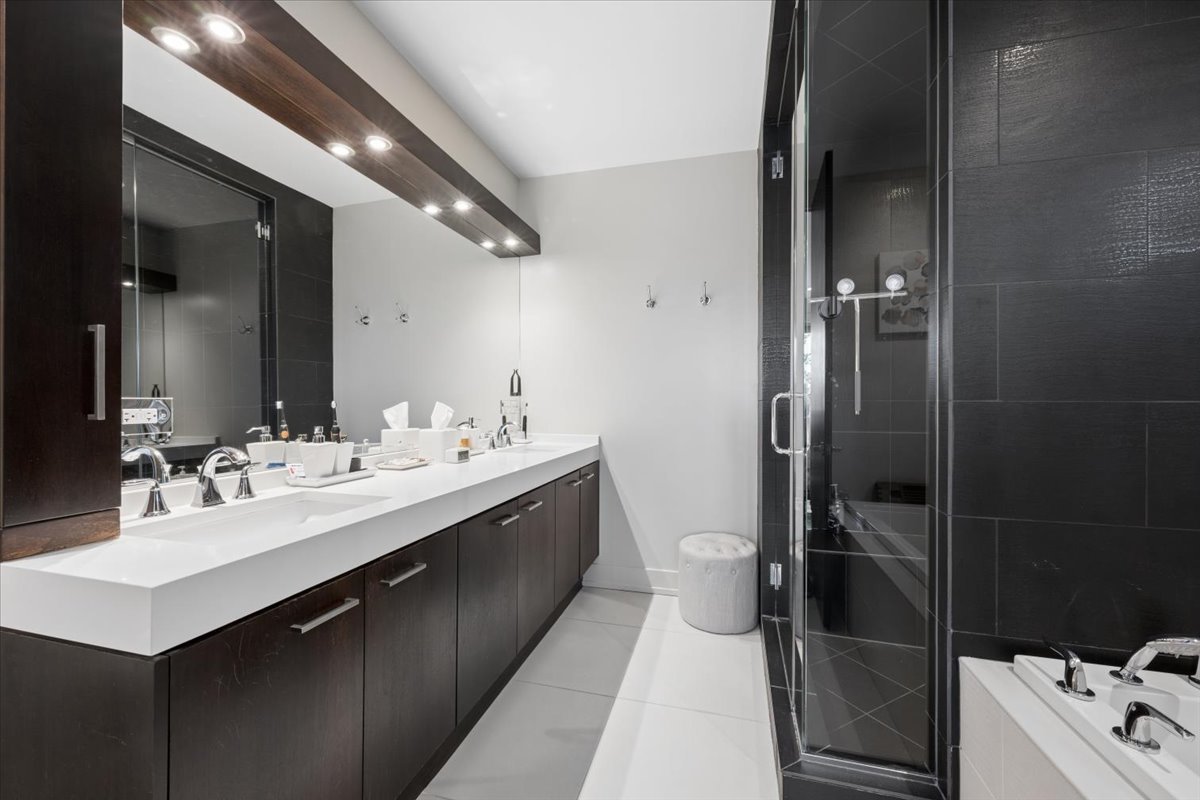 1622 West Julian Street Chicago IL 60622