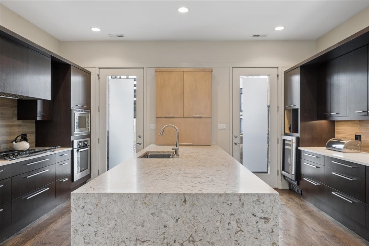 1622 West Julian Street Chicago IL 60622